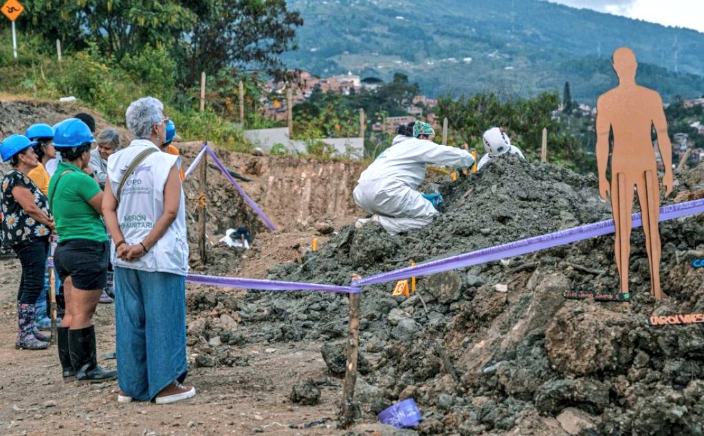MaryannePHC's tweet photo. Lo que pasó en la Comuna 13 de #Medellin, en La Escombrera, no puede repetirse nunca en Colombia ���🇴 

La memoria de nuestro país se debe recuperar, debemos conocer la verdad sobre la #OperaciónOrión

@petrogustavo @UBPDcolombia @JEP_Colombia https://t.co/P17dCuVt2T