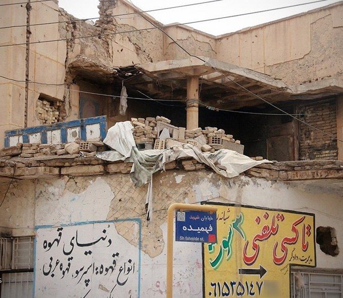 Mahnush_A's tweet image. اینجا خرمشهر است ۴۴ سال پس از جنگ.