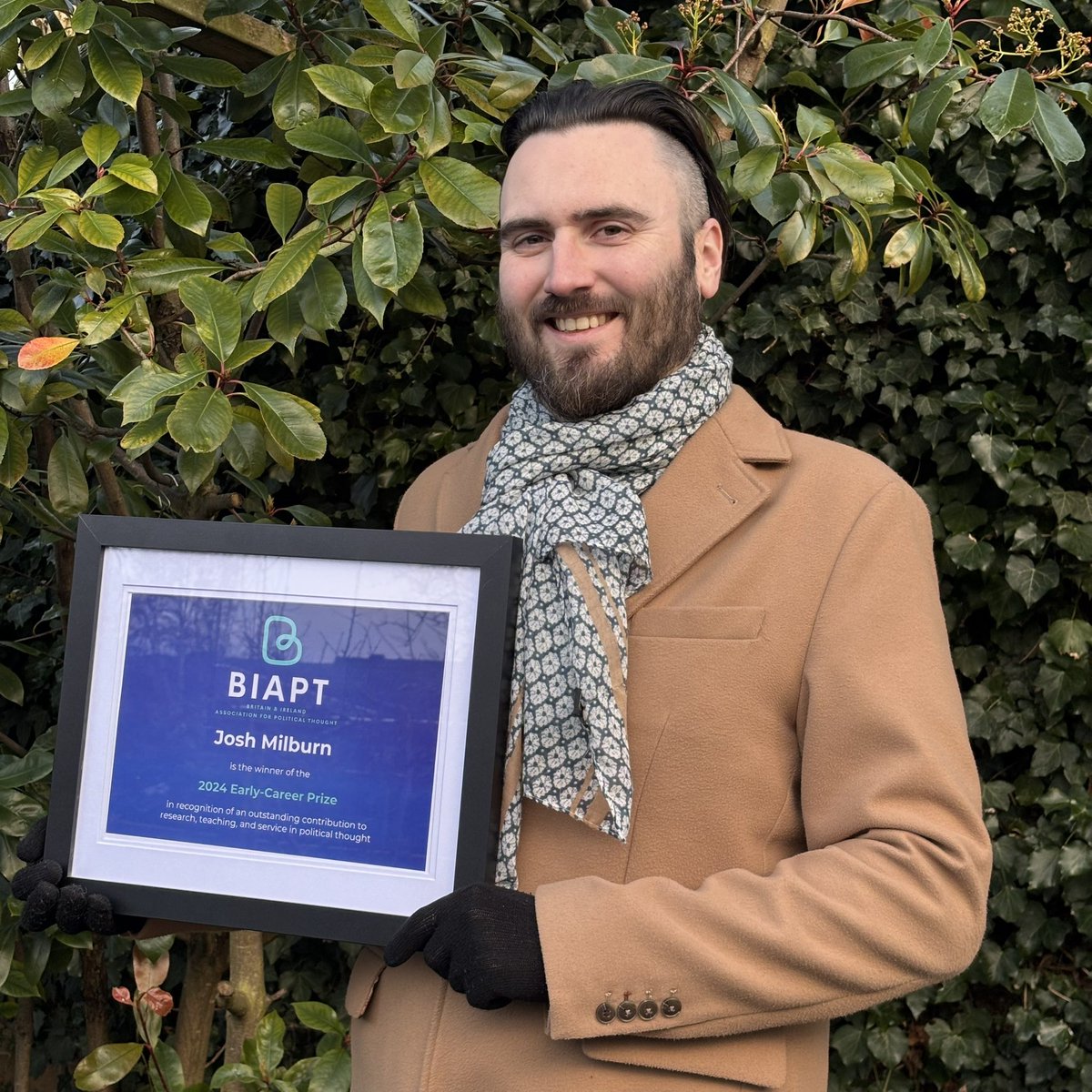 Josh Milburn (@joshlmilburn) on Twitter photo Yesterday, I was formally presented with the 2024 Britain & Ireland Association for Political Thought (<a href="/PolThought/">BIAPT</a>) Early-Career Prize, ‘in recognition of an outstanding contribution to research, teaching, and service in political thought’. Yesterday, I was formally presented with the 2024 Britain & Ireland Association for Political Thought (<a href="/PolThought/">BIAPT</a>) Early-Career Prize, ‘in recognition of an outstanding contribution to research, teaching, and service in political thought’.