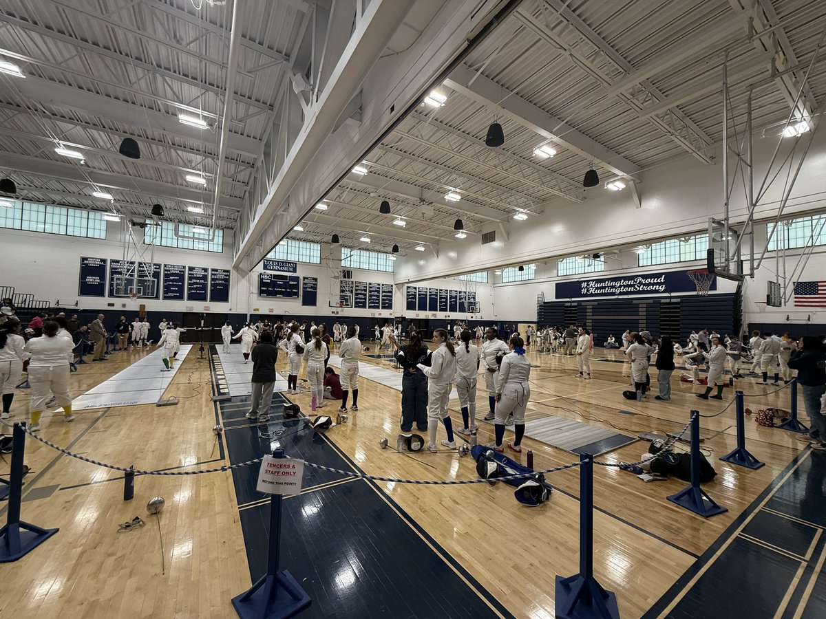 School is more than academics. Currently hosting a Fencing tournament for students to showcase their talent. <a href="/HUFSD/">Huntington Schools</a> #HuntingtonStrong
#HuntingtonProud
#ProudPrincipal