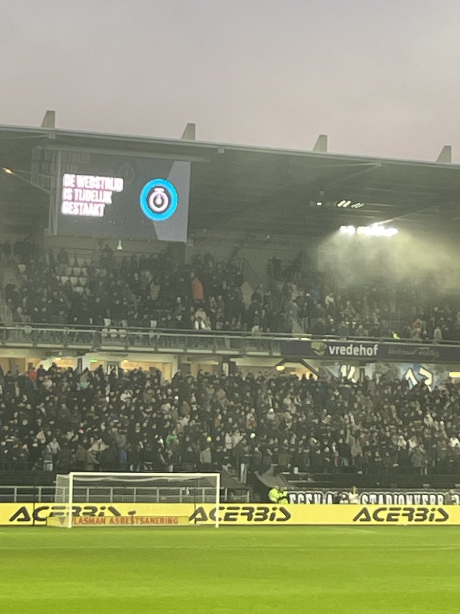 We zijn weer begonnen……oh nee toch niet….. #herspa <a href="/SpartaRotterdam/">Sparta Rotterdam</a> <a href="/HeraclesAlmelo/">Heracles Almelo</a>