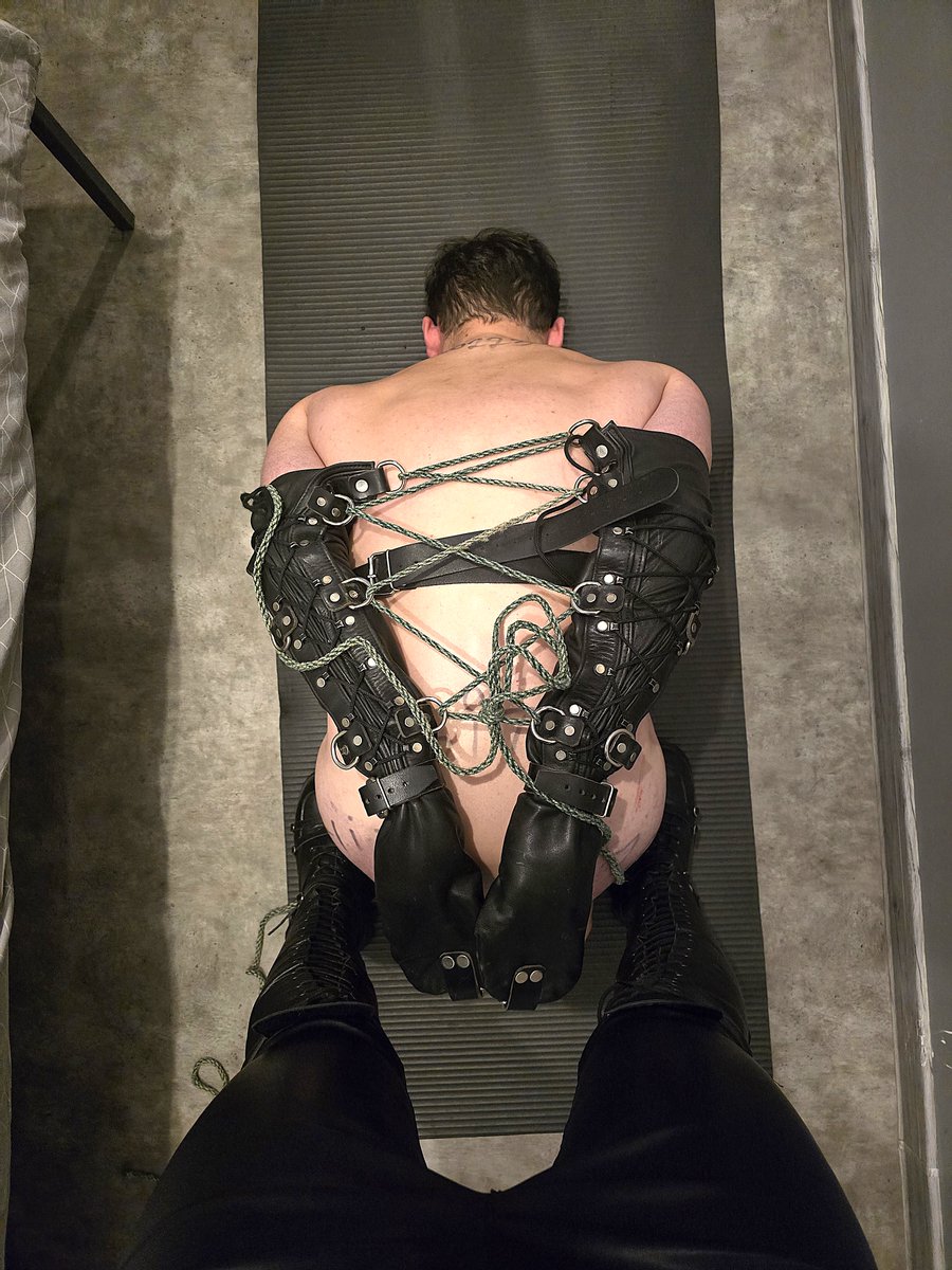 Warsaw Prison tweet media