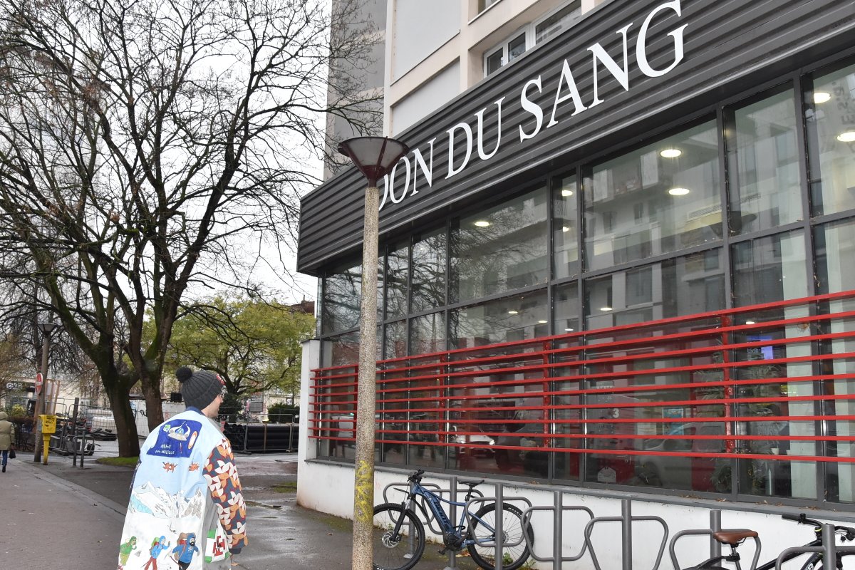 ArtsetMetiers_'s tweet photo. 🩸 Retour sur l'opération "Don du sang" organisée par les étudiants du campus Arts et Métiers de Lille

📅 Jeudi 5 décembre dernier, étudiants et personnels du campus de Lille se sont succédés à la maison du sang de l'EFS.

👏 Bravo et merci à toutes et tous pour vos dons ! https://t.co/VbG2PGDLmp