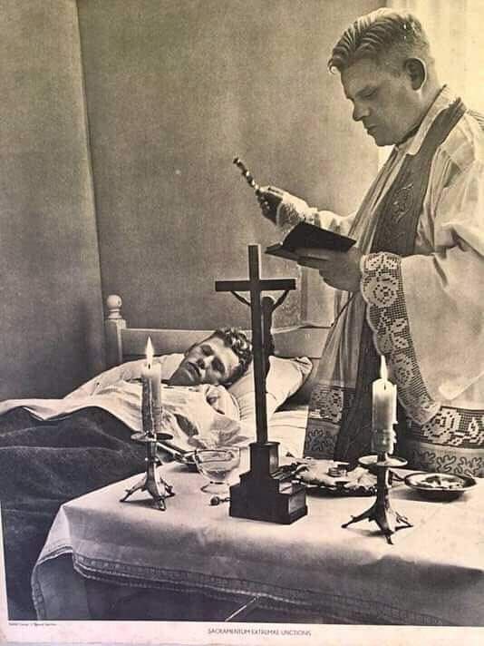 PrayTheRosary's tweet photo. https://t.co/kCrJ05Q82s