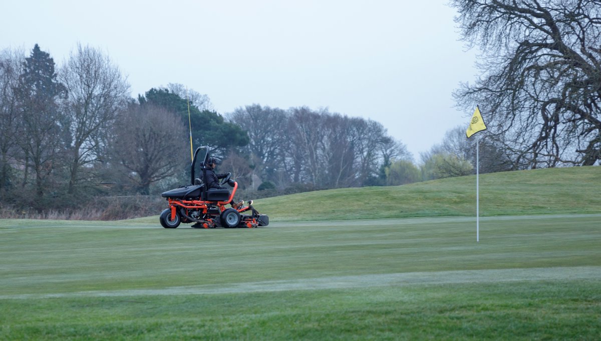 JacobsenTurf's tweet photo. "We've got several GP400s which are just a great piece of kit. It's reliable and user-friendly. The swing-out center unit is a great touch for maintenance." - Daniel Rowe, The Warwickshire
Watch the full video here: https://t.co/mNG5uH7F4T
#GP400 #Reel #Mower #Jacobsen https://t.co/LmNuLkvB2o