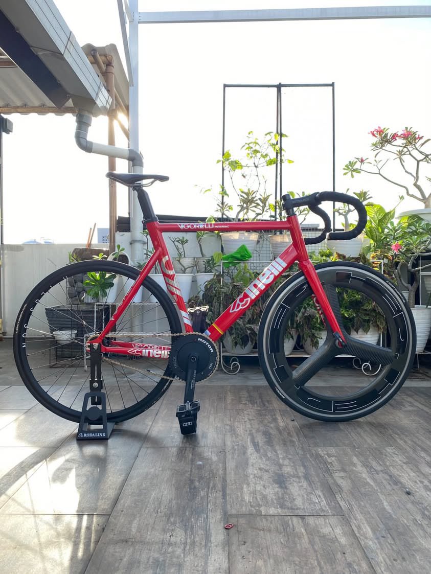dinobagas's tweet photo. WTS SEMI FULLBIKE 
Cinelli vigorelli Shark 2021 Size 59
Detail di foto ya 
Minat wa: 087779132958
#fnfjb 

Buka harga 40jt nego 

Notes: 
Tanpa 
- whellset depan
- crankset
- sadel https://t.co/OVP0RyeTS6