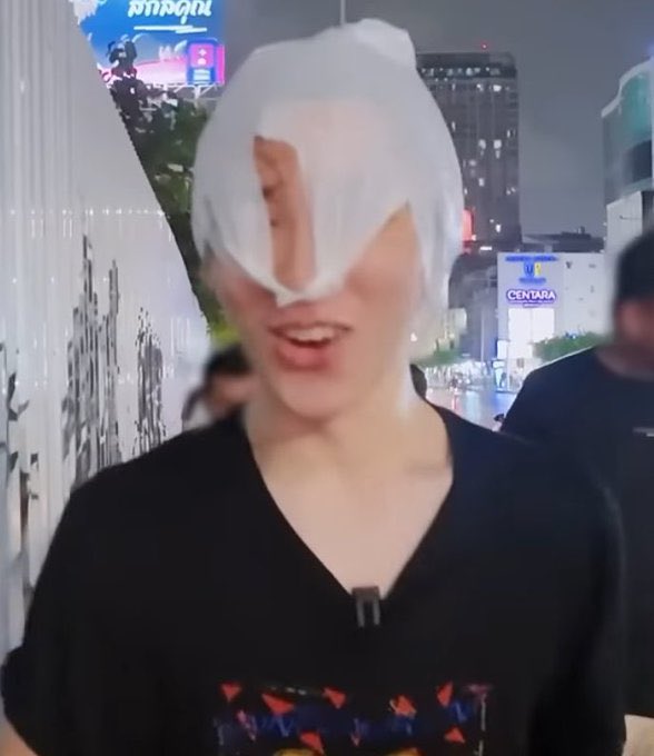 sojunghwanmamii's tweet image. จองฮวานครบสูตรเด็กไทยแท้ 100% ละ 😂