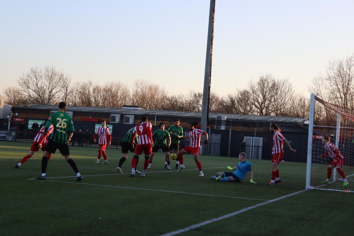 CrayValleyPM's tweet photo. Even first half here in SS13, but both teams will feel they should be ahead.
An exciting second half is coming up!

#COYM https://t.co/xoHpThmkPM