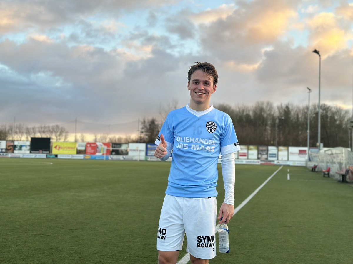 𝕎𝕖𝕕𝕤𝕥𝕣𝕚𝕛𝕕 𝟙 𝕧𝕒𝕟 𝟚𝟘𝟚𝟝 = 𝟛 𝕡𝕦𝕟𝕥𝕖𝕟 𝕖𝕟 𝟙 𝕔𝕠𝕞𝕖𝕓𝕒𝕔𝕜. Gemert 1 wint door een doelpunt van Dylan Diepen bij Stedoco (0-1). Hoeveel likes voor Matt Bolhuis en zijn rentree na zijn kruisbandblessure?