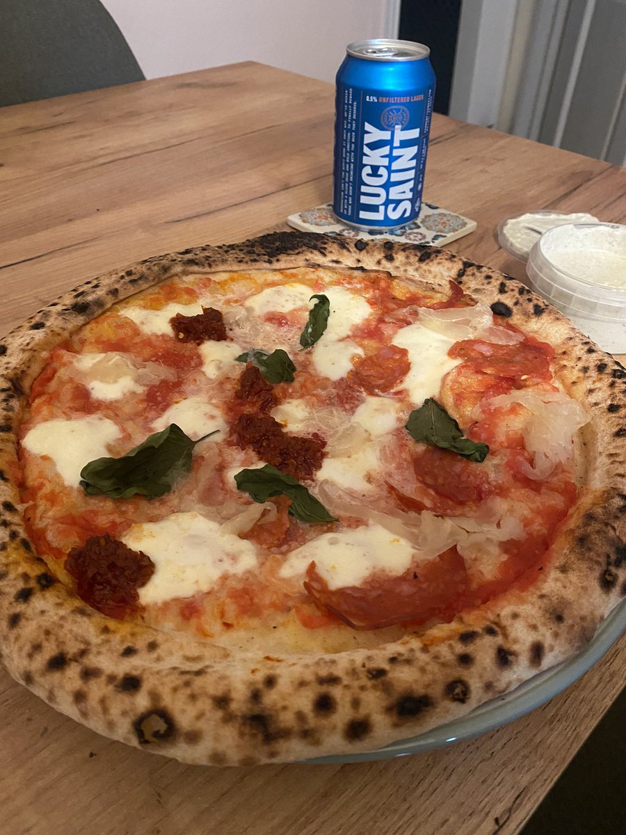 Sínann Fetherston tweet media