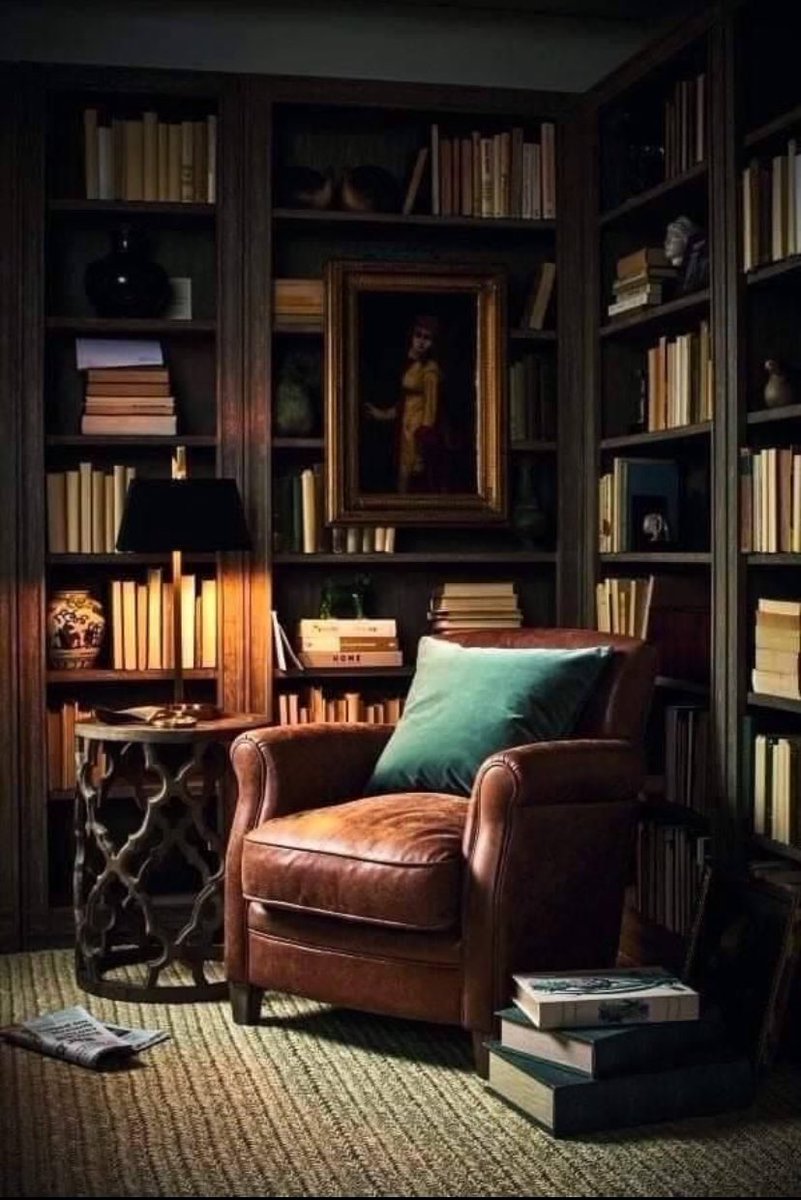 Ce que disait Umberto Eco à propos des livres que chacun possède dans sa bibliothèque : 

« Il est fou de penser que vous devez lire tous les livres que vous achetez, car il est fou de critiquer ceux qui achètent plus de livres qu'ils ne pourront jamais lire. Ce serait comme dire