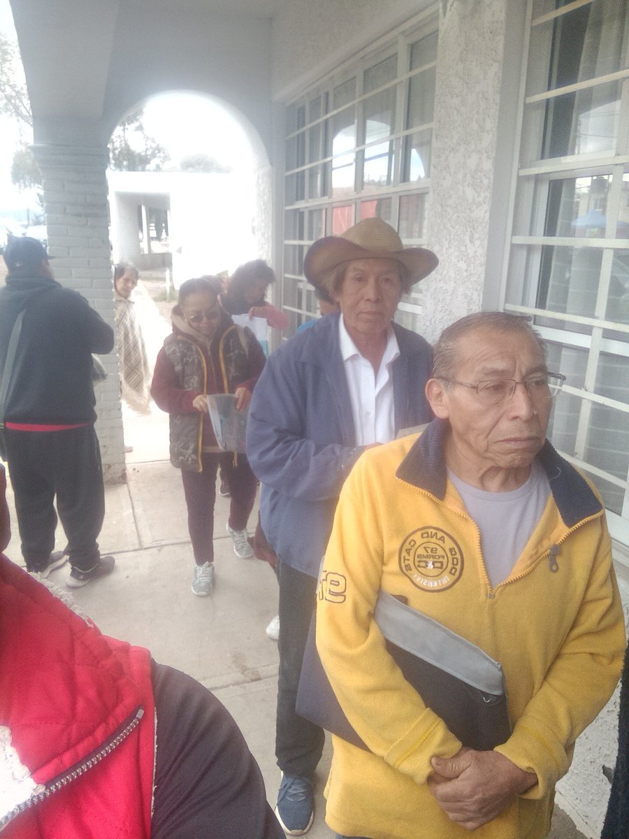 BennyBe35019821's tweet image. Q chido ver alas personas de la tercera edad reciviendo sus tarjetas bienestar gracias AMLO best president saludos @delfinagomeza @lopezobrador_ @izcaheroes @violetamg10078 @alvaro_delgado