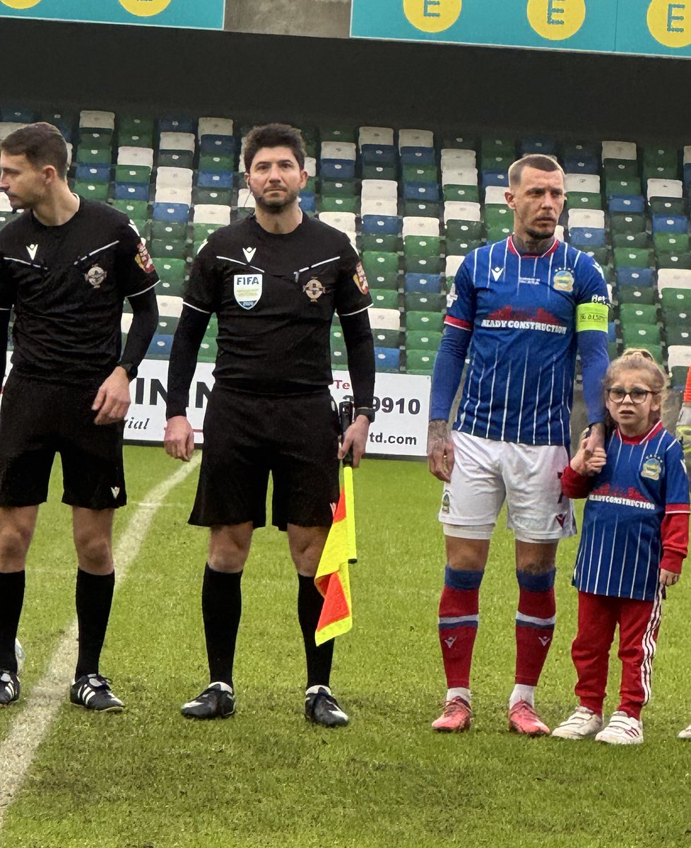 gemmacaddell86's tweet image. I’m an emotional wreck 😂 Willow was adamant she wasn’t going on the pitch but Junior blues and Linfield Football Club (Official) were amazing with her, so so supportive and accommodating and I can’t thank them enough! When your child gets any type of diagnosis it’s natural to…
