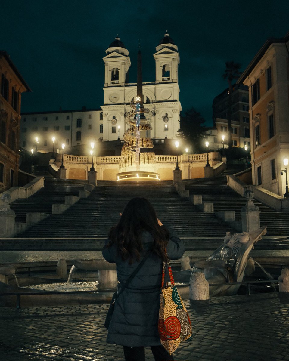Before the crowd at the spanish stairs in #Rome