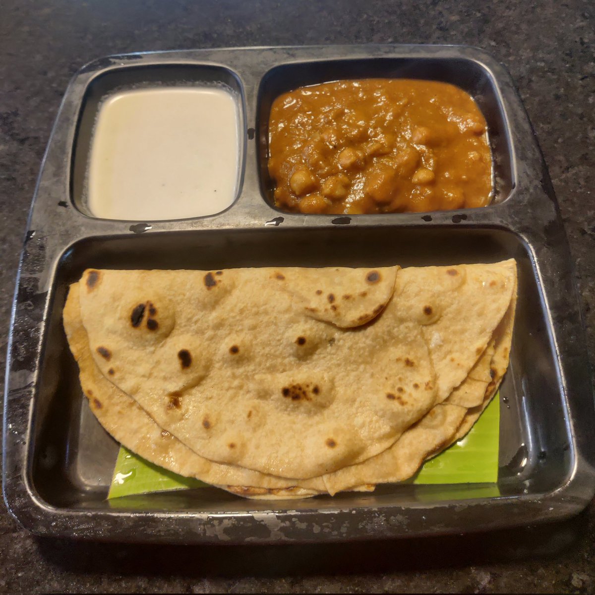 hsrlayoutbot's tweet photo. When Chole is served with Coconut chutney, you know you're in #bangalore 😁 https://t.co/rgWXX3isMD