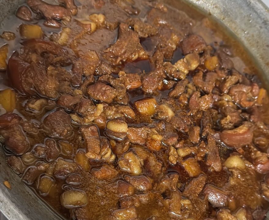 irmaaCh's tweet photo. Pencapaian awal tahun 2025 masak babi kecap. Bangga banget sama diriku ☺️ https://t.co/r1eUy2eG5N