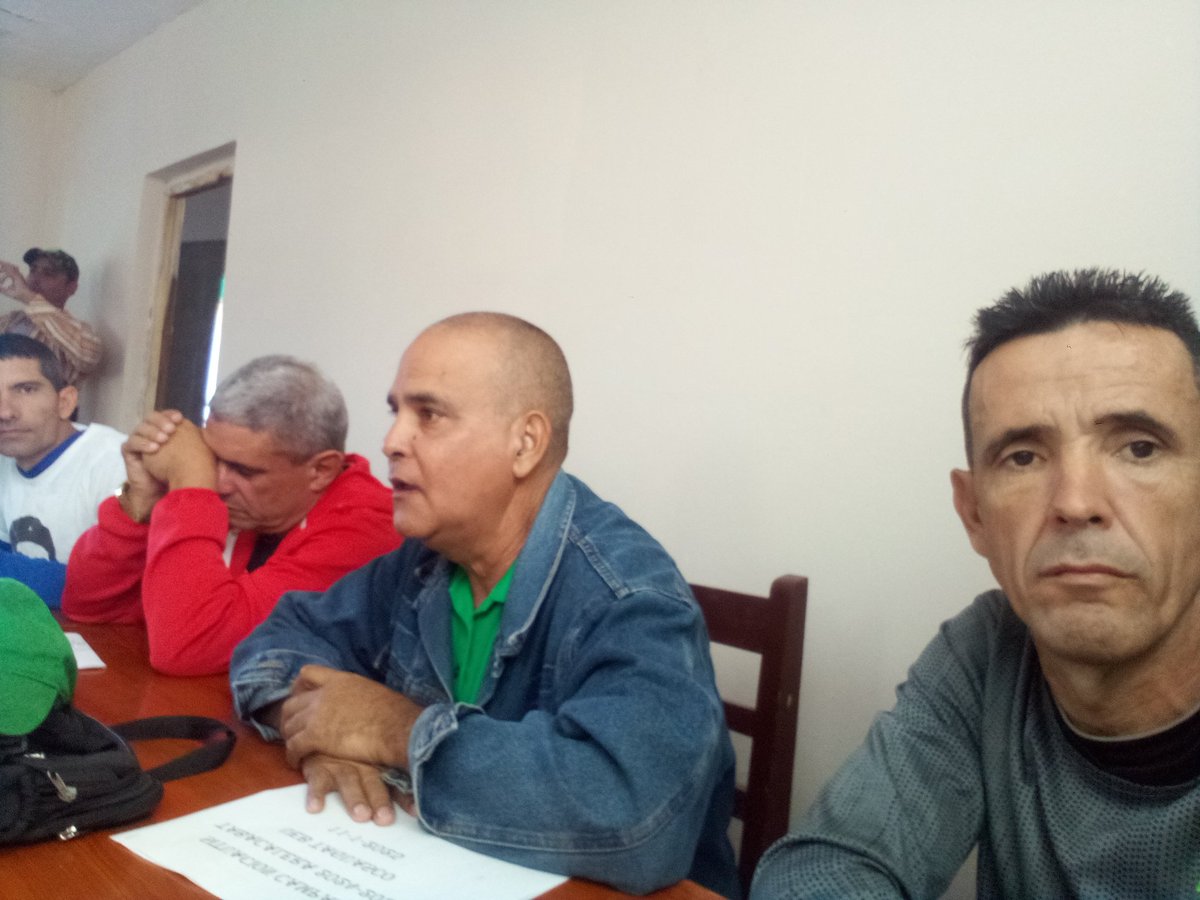Se efectúa reunión con los presidentes de las cooperativas de taguasco, donde se analiza la situación del cumplimiento de la producción de leche y siembra de tabaco#AnapSanctíSpíritus <a href="/FelixDuarteOrte/">Félix Duartes Ortega</a> <a href="/Eidy97661881/">ANAP ESPIRITUANA</a> <a href="/YaumaryPerez/">Yaumary González Pérez M/B #AnapSanctiSpíritus</a> <a href="/OsmaniPerez18/">Osmani Pérez Márquez</a> <a href="/LidiaRguez77701/">Lidia Rguez</a> <a href="/DeivyPrezMartn1/">Deivy Pérez Martín</a>