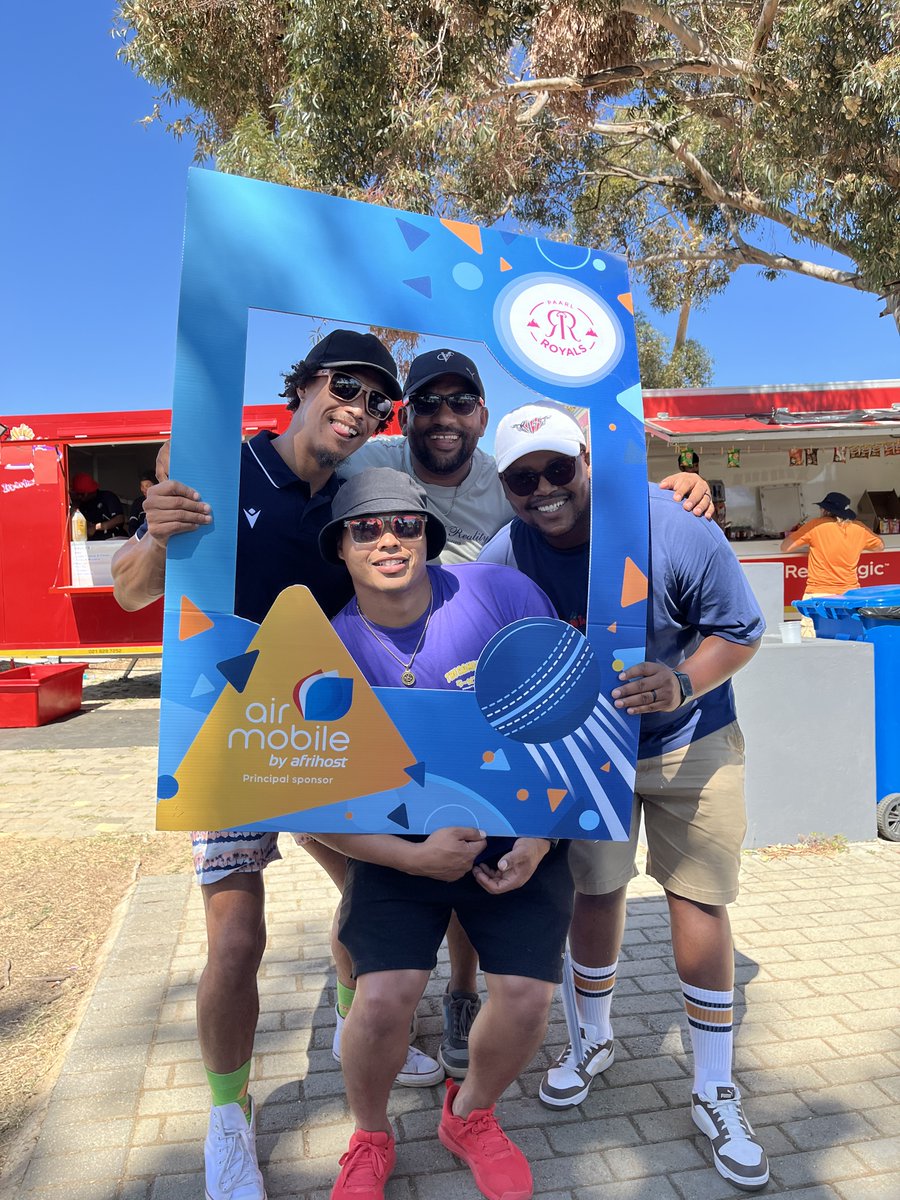 airmobilesa's tweet image. First game, first WIN! 🙌

Thank you, Paarl! See you again soon. 🧡💙

#FindJoy #SeriouslyDifferent #RoyalsFamily #BetwaySA20 #GeesLikeRoyals