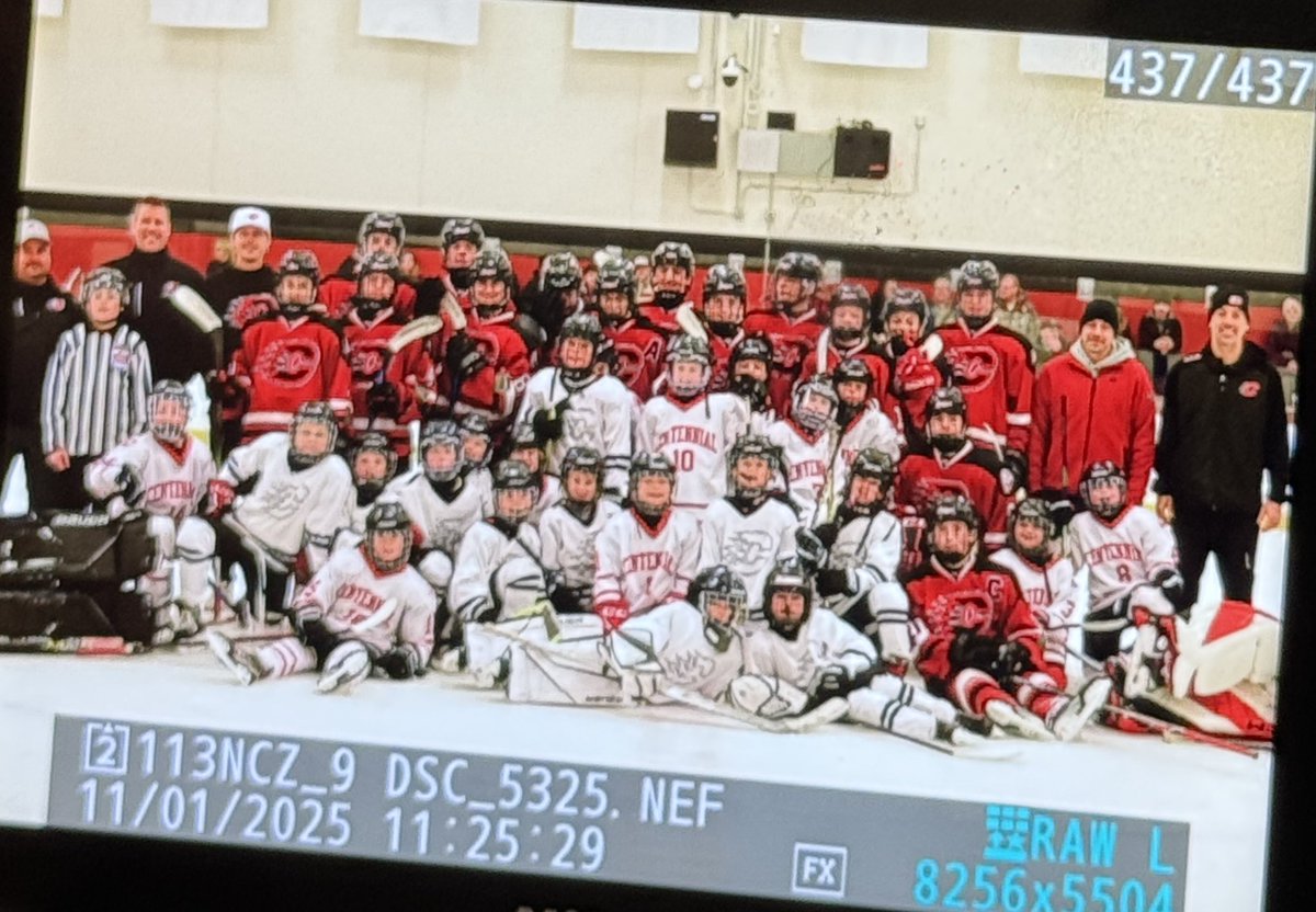 Mite A’s take the game in a barn burner 14-11. Off to breakfast. <a href="/YouthHockeyHub/">YHH</a> <a href="/mnhshockeytalk/">mnhshockeytalk</a> <a href="/MNHockeyLife/">MNHockeyLife</a>