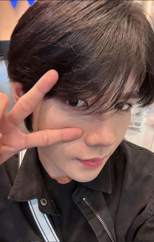 Zeckkkky's tweet photo. I am willing to travel from earth's inner core just to see KIM's smile through hard work, dedication and commitment. One thing I realized, life without Kim is useless. KIM HUAT NG is my sunshine, my comfort and my PAHINGA๐บ๐
MAHAL KITA kahapon, ngayon, bukas at walang katapusan. https://t.co/J5ldgUPwR6