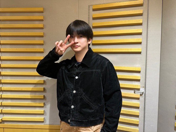 fumimeru_sho's tweet photo. 00line付近の年齢近い方で関東住みの高橋文哉くん好きの方っていますか？🥺🥺
周りに文哉くん推しの方がいないのでめちゃくちゃお友達大募集しているのですが是非コメントやいいね待ってます🥰
 #高橋文哉 
 #文哉 
 #オタ活 
 #関東 
 #00line 
 #友達募集中 
 #高橋文哉好きな人 https://t.co/ESLcOrlN9N