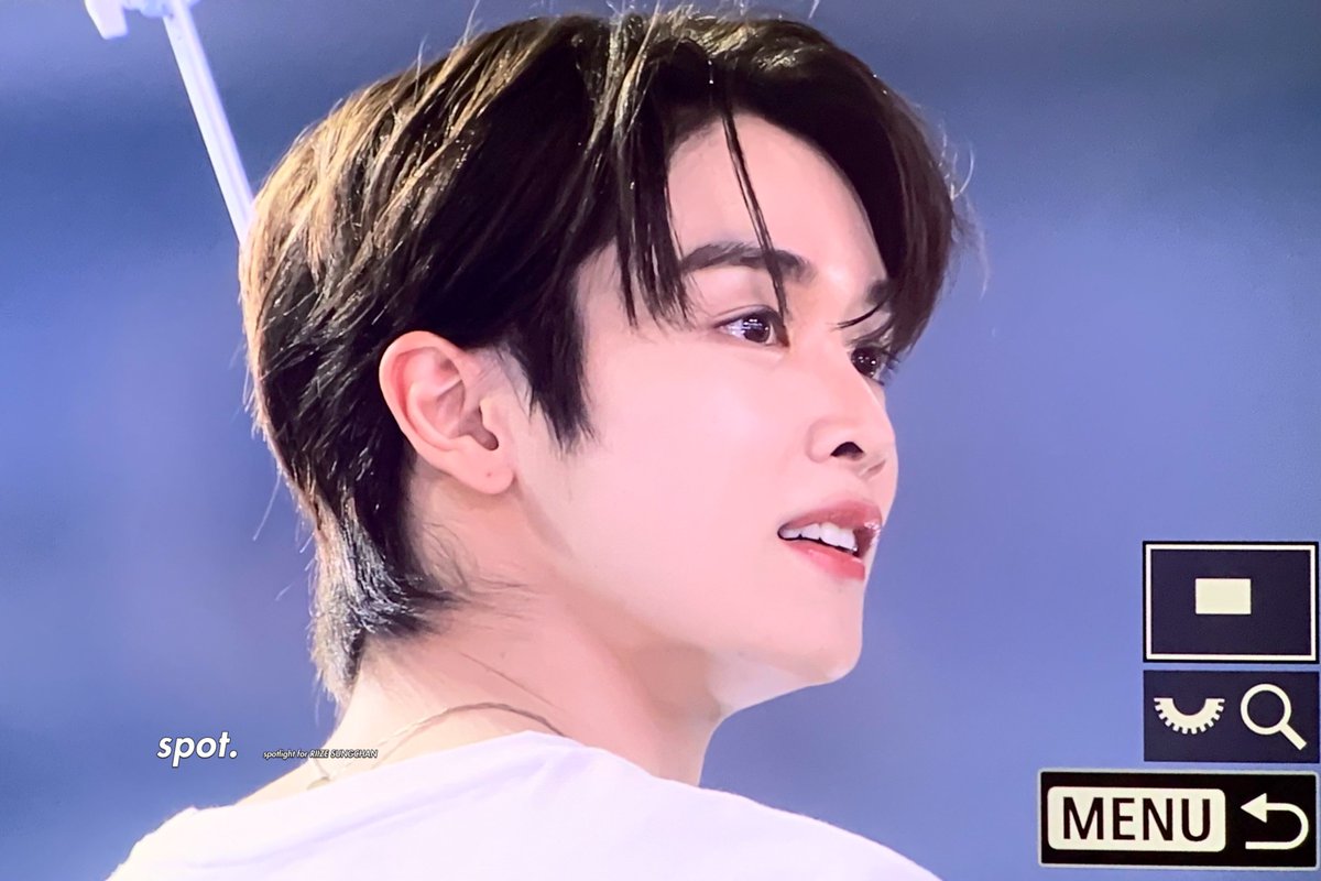 250111 많은 사람 속에서 순간 너만 보였어..♡ #RIIZE #라이즈 #성찬 #SUNGCHAN