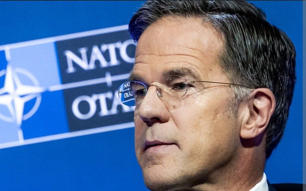 Gister werd bekend dat Rutte Nederland min of meer heeft WEGGEGEVEN aan de NAVO &amp; de veiligheidsdiensten. Het volk heeft NIKS meer te zeggen! 

Doe een ❤️ &amp; RT als je Rutte ook een grote LANDVERRADER vindt!
