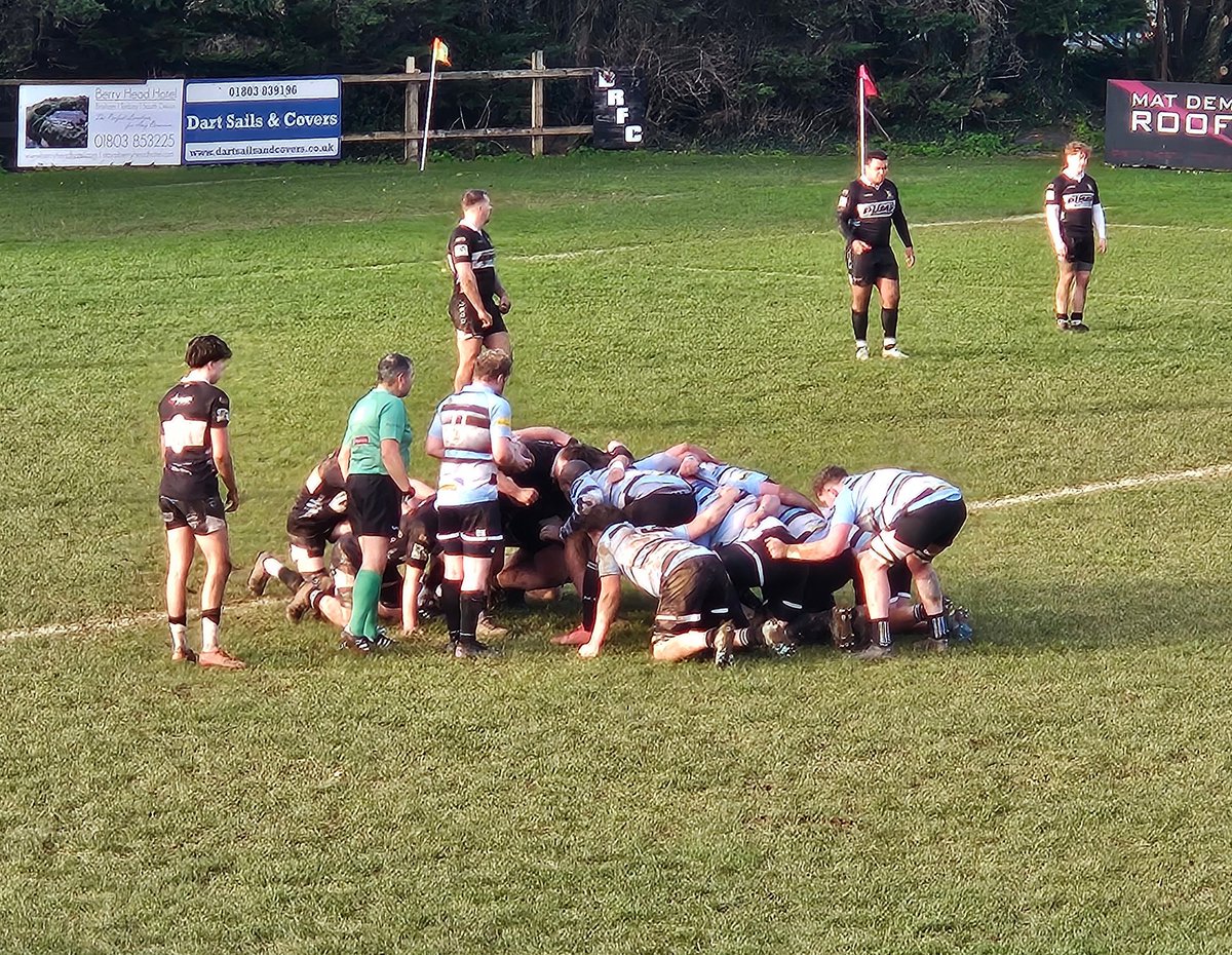 What a day for Brixham RFC! 
A stunning comeback by the 1st XV beating Exmouth by 32 pts to 27pts.
Then Brixham Crusaders beating Torquay 2nds by 86pts to nil at a cold Astley Park!