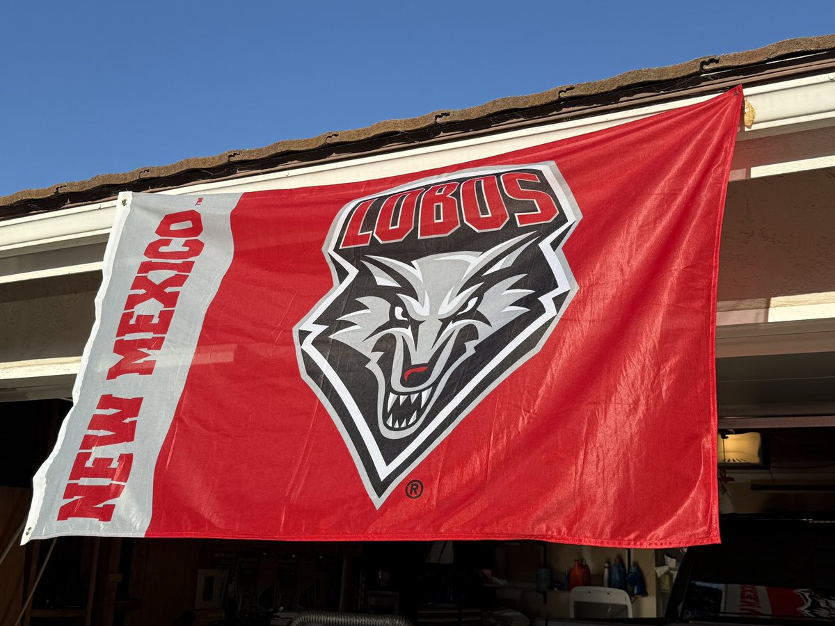 crysmarq23's tweet photo. We’re ready to go in San Diego! #GoLobos 🐺❤️ #SDSwho https://t.co/ey5dGiLqMB
