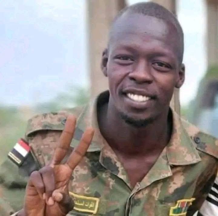 E_Elmosharaf's tweet photo. من أجلنا أرتادوا المنون
ولمثل هذا اليوم كانوا يعملون 💚

#مُدن_السودان_تحتفل #السودان_ينتصر https://t.co/8p0yqb9HjN