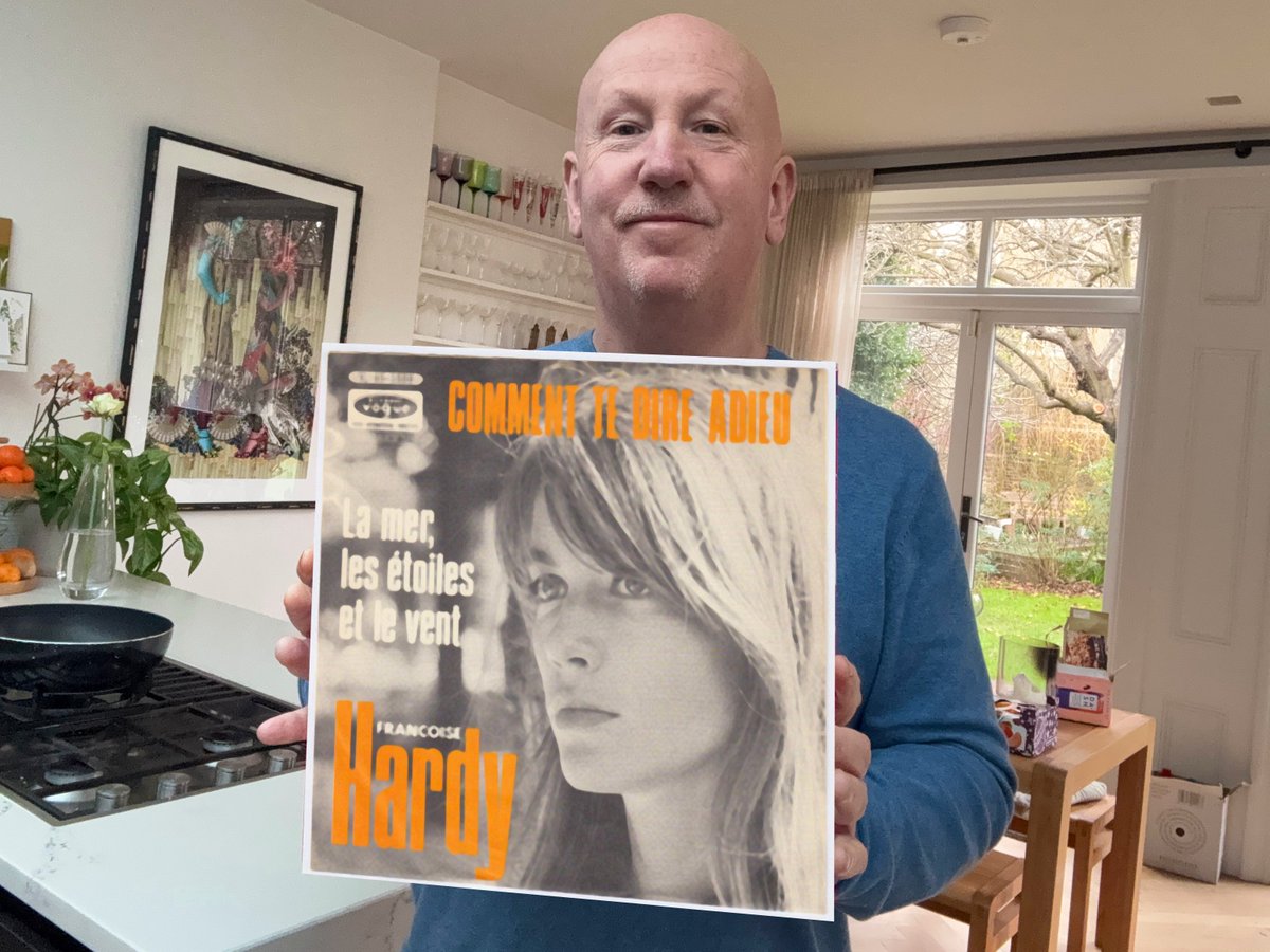 ColinsCuts's tweet photo. 6pm (UK time)
#ColinSpencer Programme #137
▶️https://t.co/hIq4qdv1UW
#DiscoverAndRemember, at least, #SteveHillier championing #FrançoiseHardy for #ThreeOriginalsByEach; #RenegadeSoundwave during my #MuteRecords #FromTheBeginning feature; #AllAtomic & #MichaelDonoghue's #NewMusic https://t.co/qCS5mCq1Gp