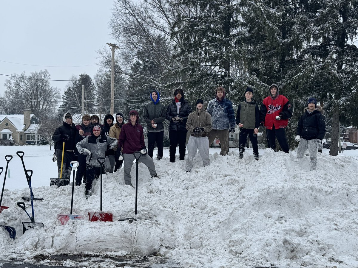 The Newark wrestling team shoveled the driveways in the neighborhood next to our facility, this morning! These kids showed up with shovels and were eager to give back to our community. Way to go guys!!