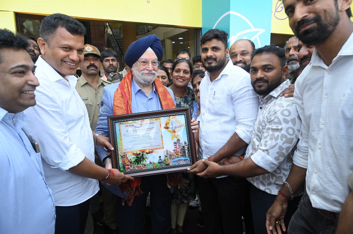 Hardeep Singh Puri tweet media