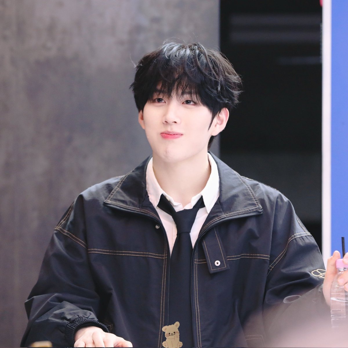 youngseoarchive's tweet photo. 250111 bae173 offline fansign ✍⚡

© youngseoyam

#BAE173 #비에이이173 #YOUNGSEO #유영서 #영서 https://t.co/YddujVhGHZ