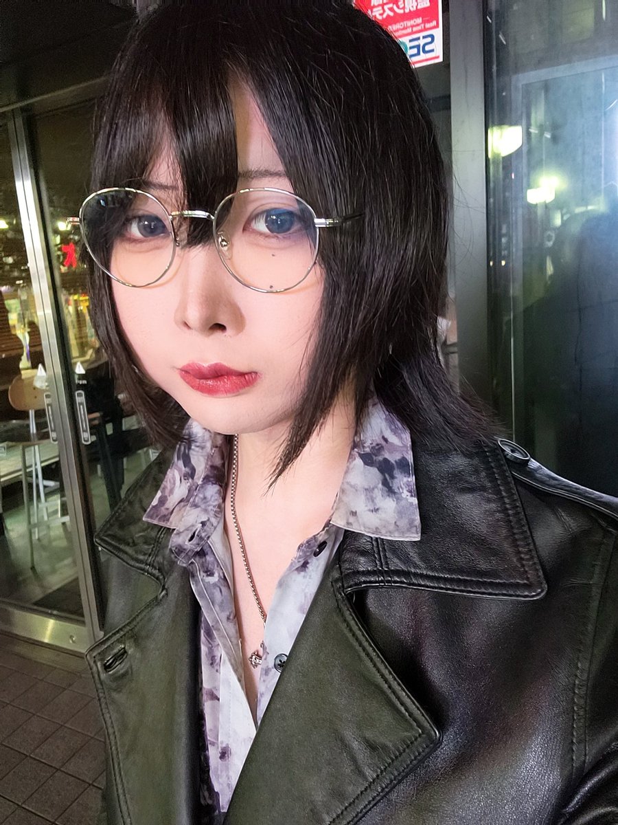 kohaku_CLOVER71's tweet photo. 眼鏡の姿
#自撮り #自撮り界隈 #いいね #いいね返し #眼鏡 https://t.co/8F2FhDPBFX