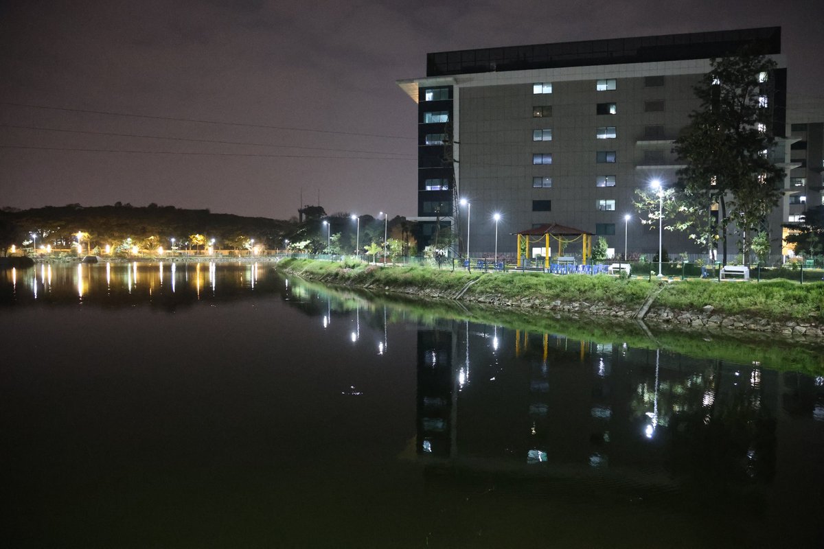 Today, we inaugurated 70 tubular pole lights, gym equipments, and a shelter with benches at the rejuvenated Byrasandra Lake.

A dream project, the picturesque lake now thrives with flora, fauna, and facilities-an oasis for citizens of Sir CV Raman Nagar Constituency.

#SRaghuMLA