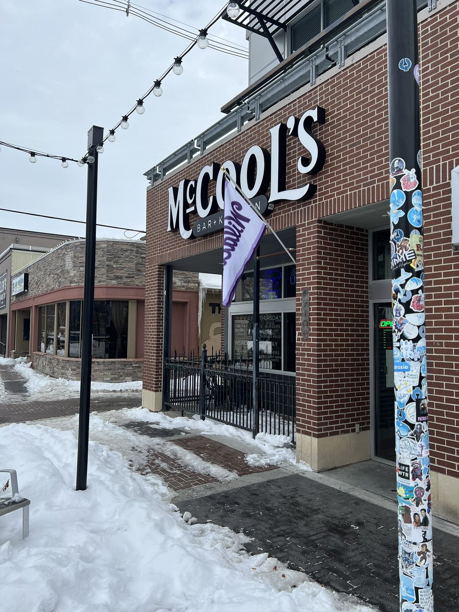 We made it the weekend! Get out and support the Cats we’ve got a basketball 5pm doubleheader both women and men play! We’ve also got all the NFL action! We can’t wait to see you! 

#catsby90