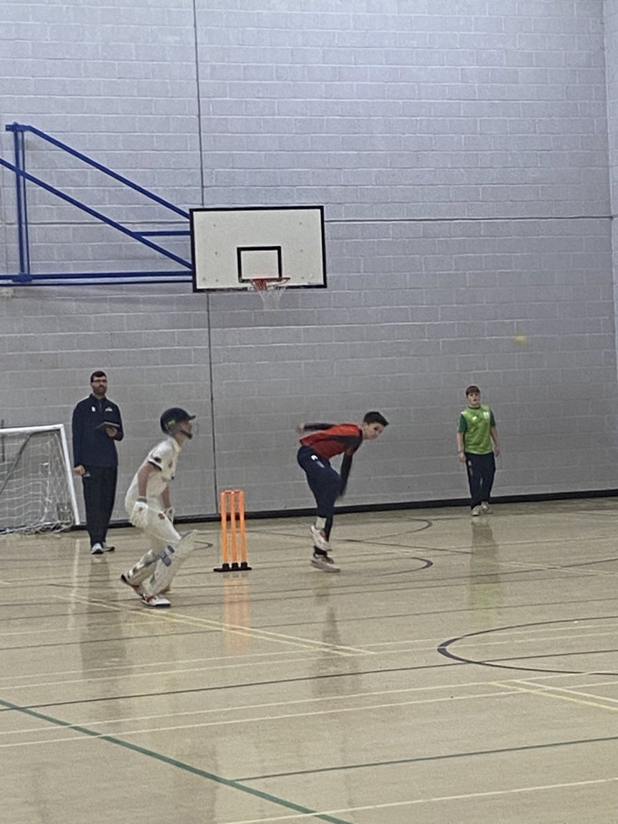 DFCALtd's tweet photo. Week 1 action of our #DFCA #BYCL Under 15s Indoor Cricket League!
Game 3: @CarsonsMangCC vs @LodwayCC
#IndoorCricket #Fun #development #outsideofschool #social #team https://t.co/clutsKqVaY