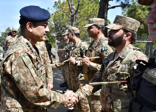 PatrioticYuth's tweet photo. With Syed Asim Munir at the helm, Pakistan Army shines brighter.
Our soldiers defend us with unmatched bravery.
We owe them our freedom and peace.
Proud to support our heroes!
#WeSupportPakArmy
#WeSupportArmyChief 
@OfficialDGISPR 
@MohsinnaqviC42 
@MarkhorTweets https://t.co/LwUy8KthDC
