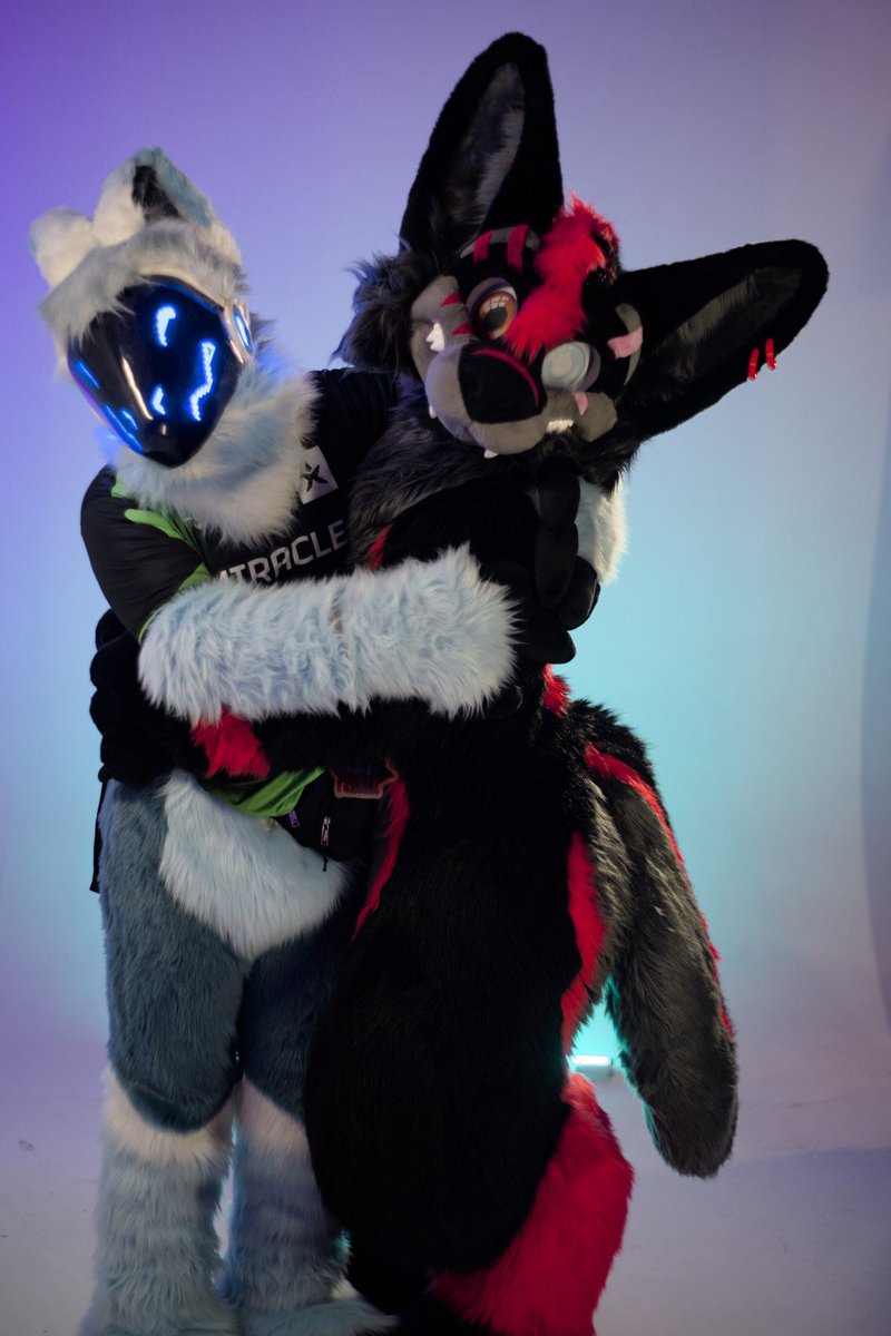 Protogen love getting hugs from this wolf 💙

🐺: <a href="/Fenrikwolf/">Fenrik ( Out of the country 🪖✈️ )</a> 
📸: <a href="/DFrankenstein90/">Carl / Plouf (barely on here anymore 🦋)</a>