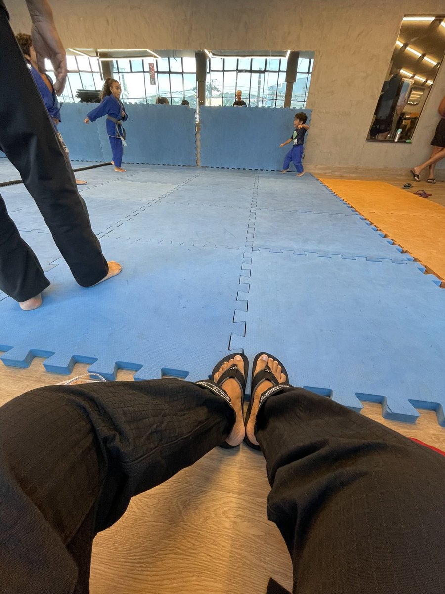 mahrcr's tweet photo. E voltamos a programação normal. https://t.co/nfwm7NavHT