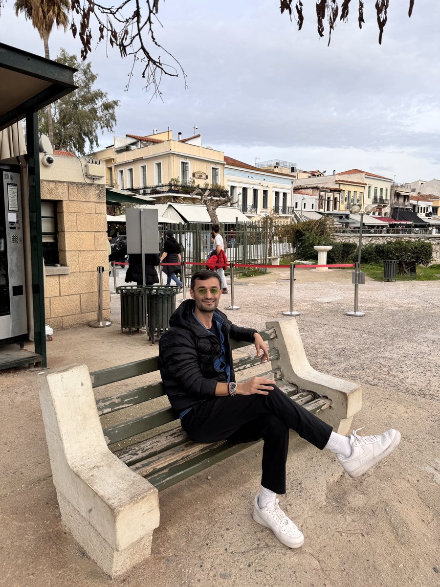 Bankın Arda Turan'dan sonraki ilk müdavimi 😅 (<a href="/KomsudaNeOluyor/">Mehmet | Yunanistan</a>)