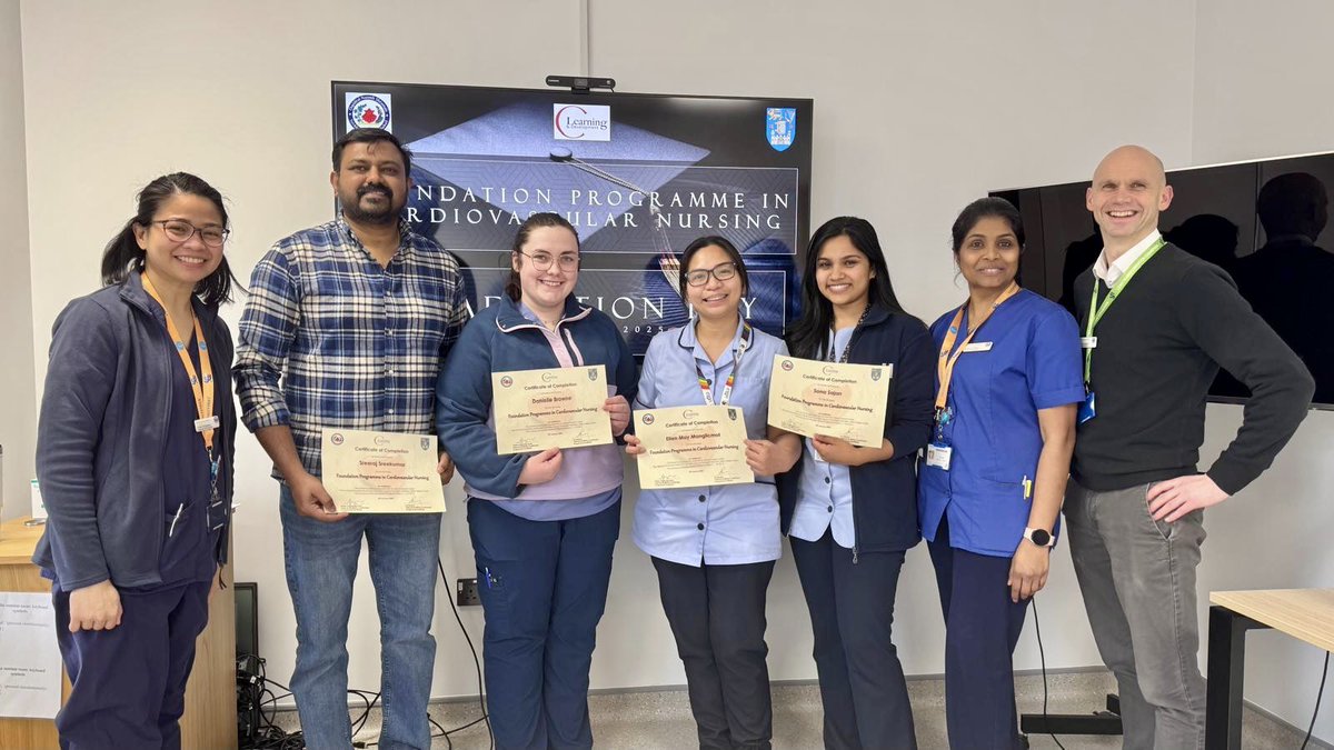 VjoyDabs's tweet photo. Presenting our new batch of graduates from our 20-week Foundation Programme in Cardiovascular Nursing 👩‍🎓👨‍🎓What a good way to start the year! Congratulations 🎉 All the best in your careers! #SJHNursing @stjamesdublin @SJHDoN https://t.co/QrghSWTdCY