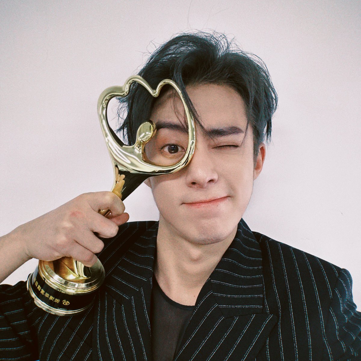 nin9men9's tweet photo. 작년⠀⠀⠀⠀⠀⠀⠀⠀⠀⠀⠀⠀⠀⠀⠀⠀  ⠀⠀  올해
#왕허디 #王鹤棣 #WangHedi https://t.co/jSXbfy7sug