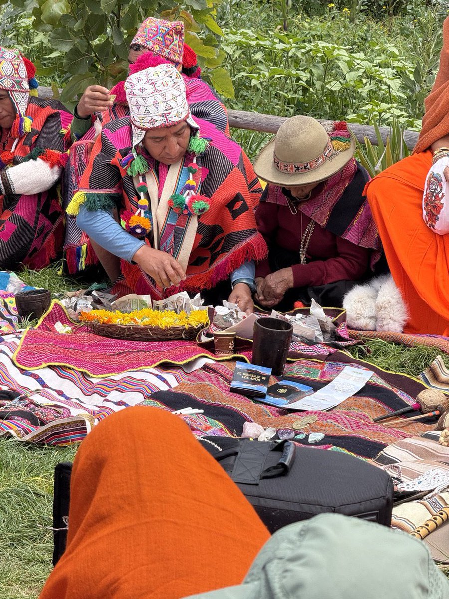 vishwananda's tweet photo. This morning did a Inca ceremony to Panchamama ( Mother Earth ) https://t.co/NHXjXSV8du