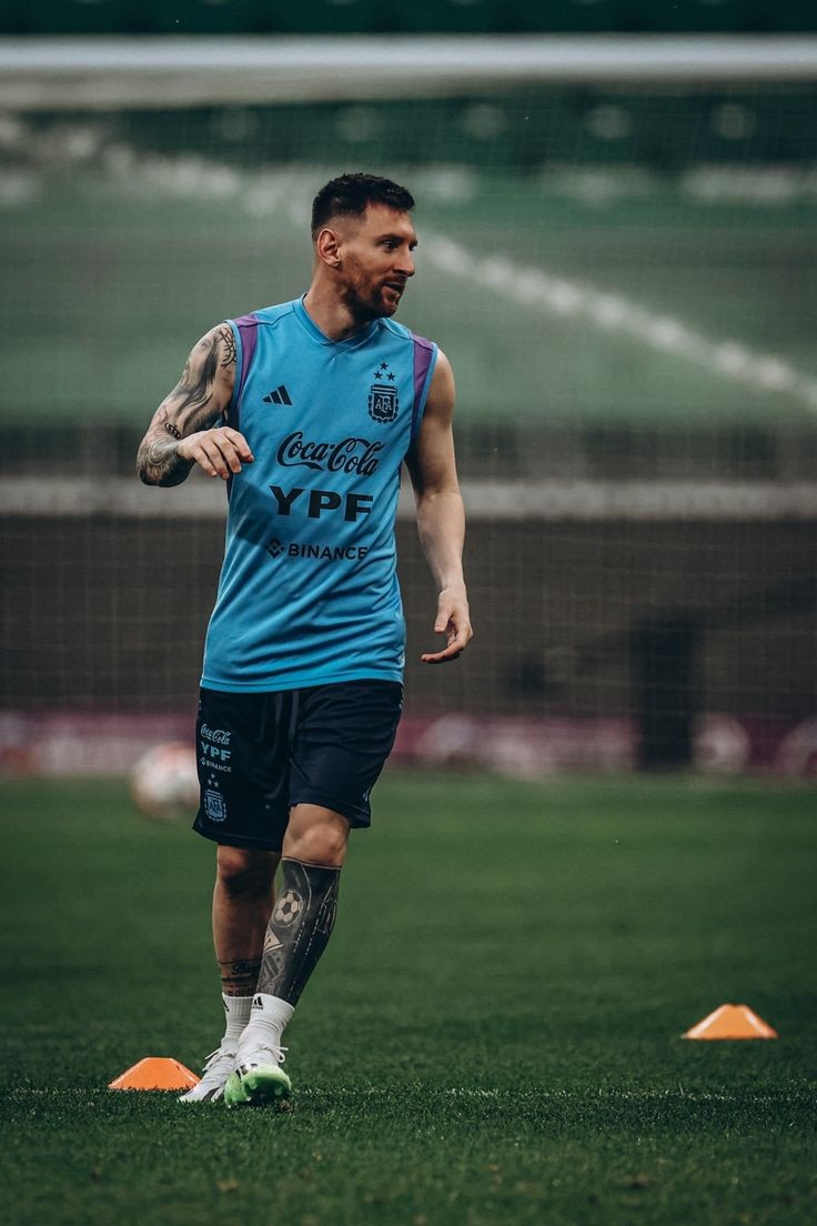 Este tipo no puede cumplir 38 este año.

Tiene que ser un fallo en la matrix.