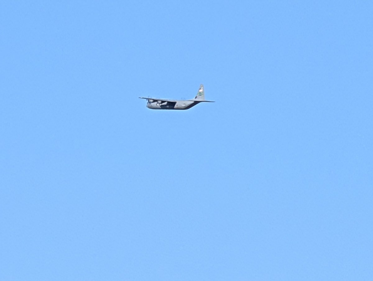 Seems like some non-MAFFS USAF C-130s doing ... something. Photo from just now at Bolsa Chica preserve, headed up the coast... #PalisadesFire

PUMA91 from Riverside fr24.com/PUMA91/38afc161