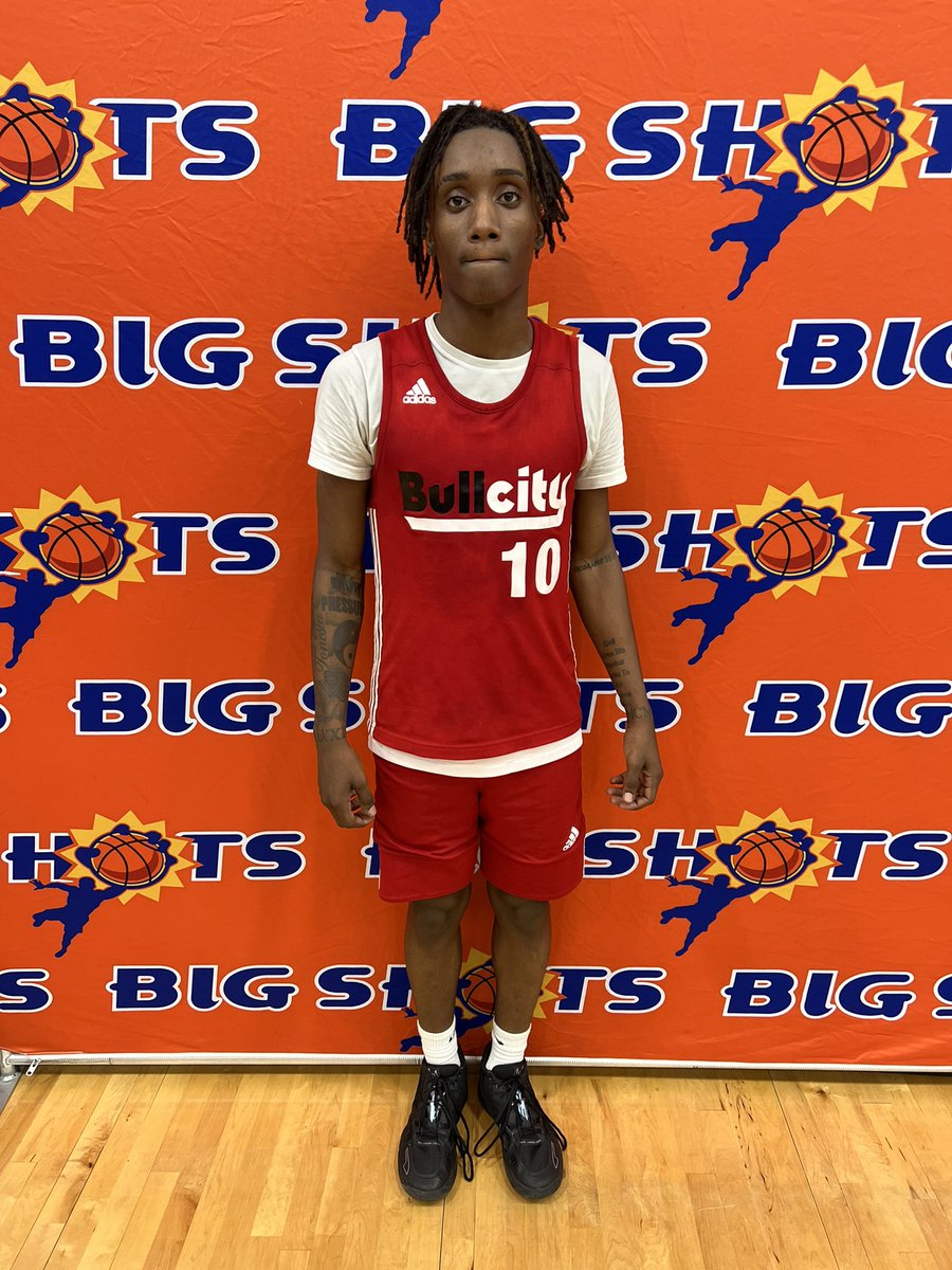 BIG SH🏀TS tweet media