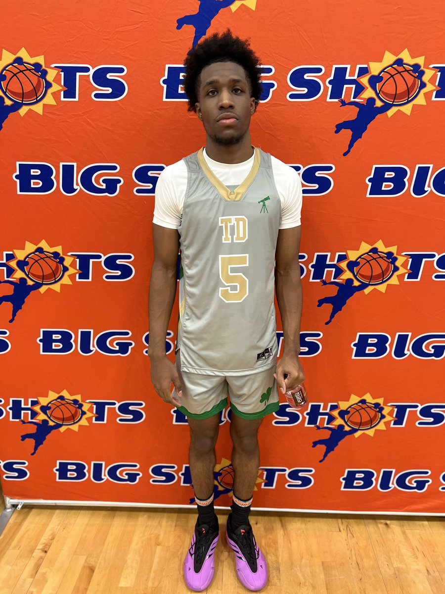 BIG SH🏀TS tweet media