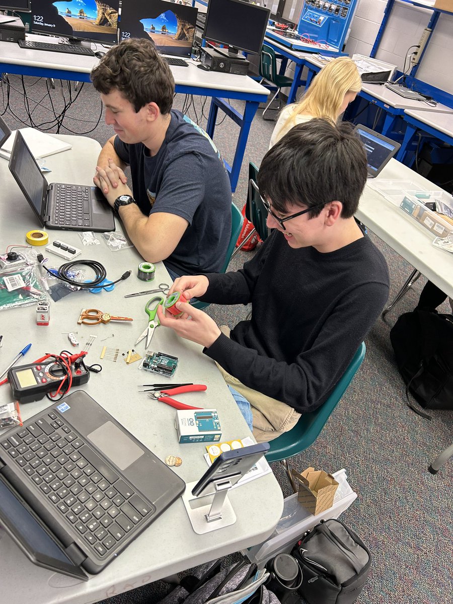 BHSHappenings's tweet photo. NASA project is RAD ! 
Belleview High RAD Academy 

 https://t.co/bsRpBYc71N https://t.co/IXOP1Ed8mt